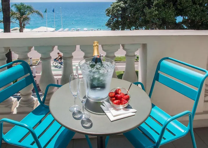 Mercure Nice Marché Aux Fleurs