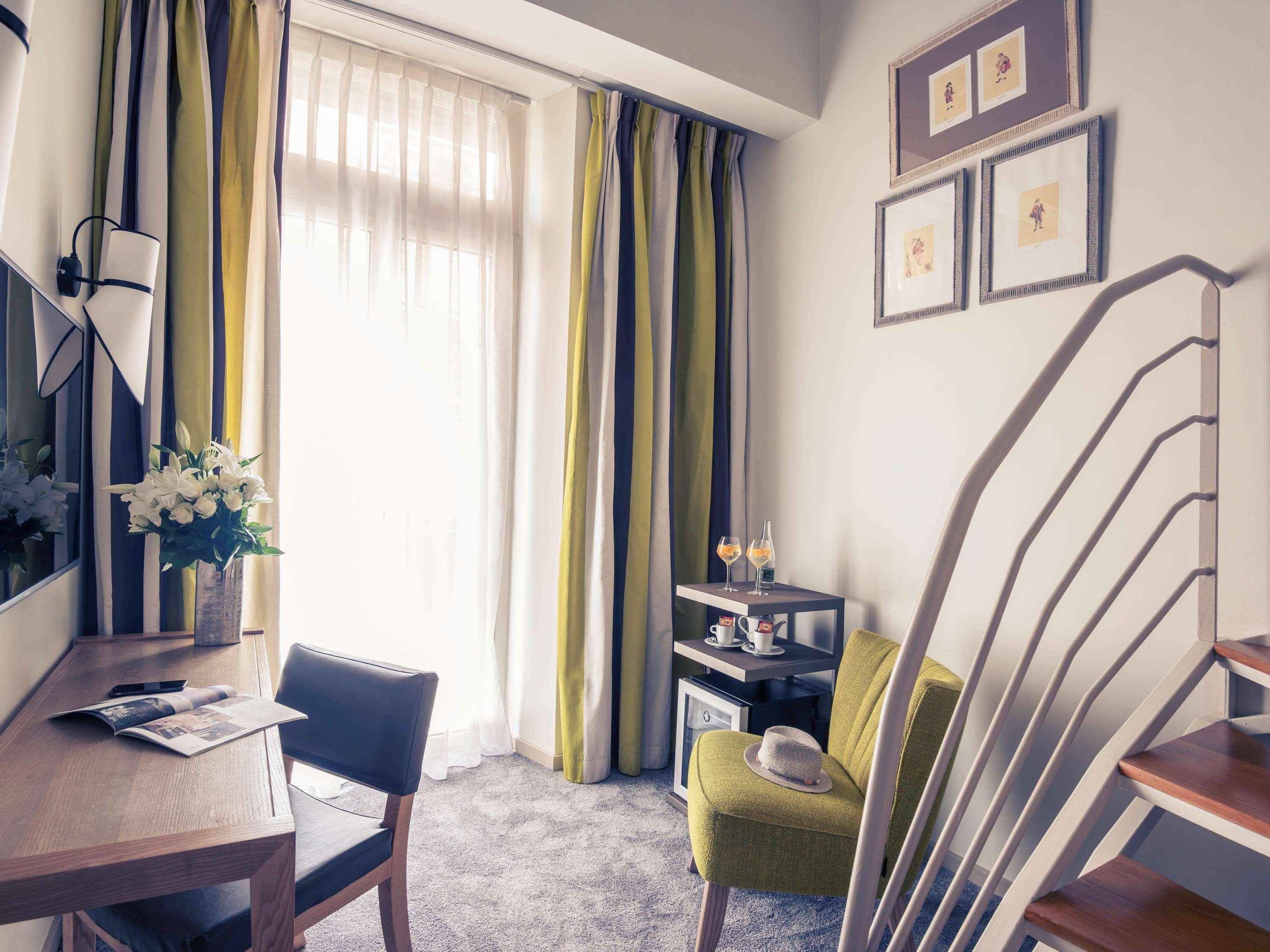 Mercure Marché Aux Fleurs Hotel 4*